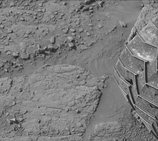 Sol 2485: Mast Camera (Mastcam)