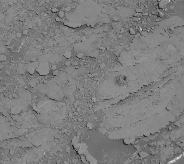 Sol 2487: Mast Camera (Mastcam)