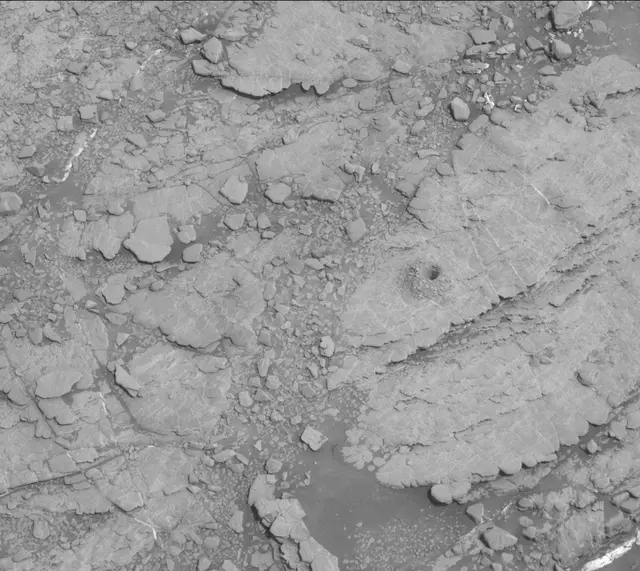 Sol 2487: Mast Camera (Mastcam)