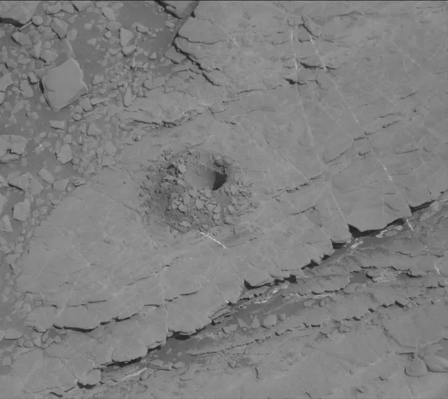 Sol 2487: Mast Camera (Mastcam)