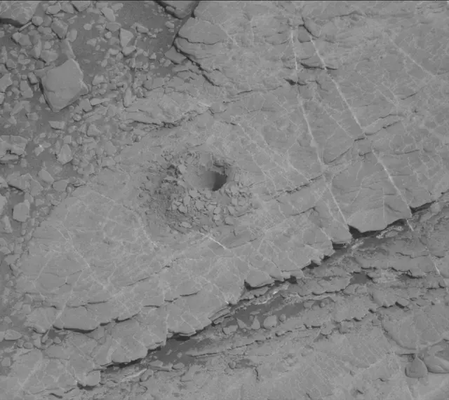 Sol 2487: Mast Camera (Mastcam)