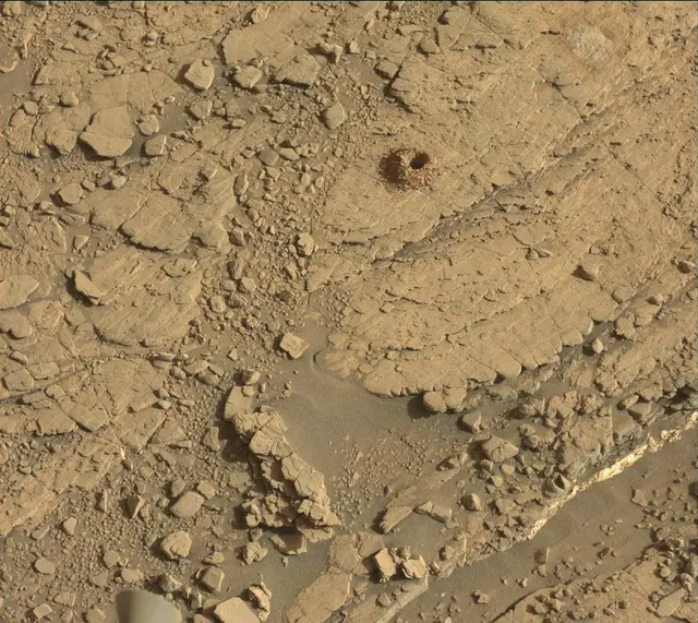 Sol 2490: Mast Camera (Mastcam)