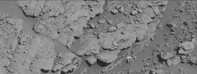 Sol 2492: Mast Camera (Mastcam)