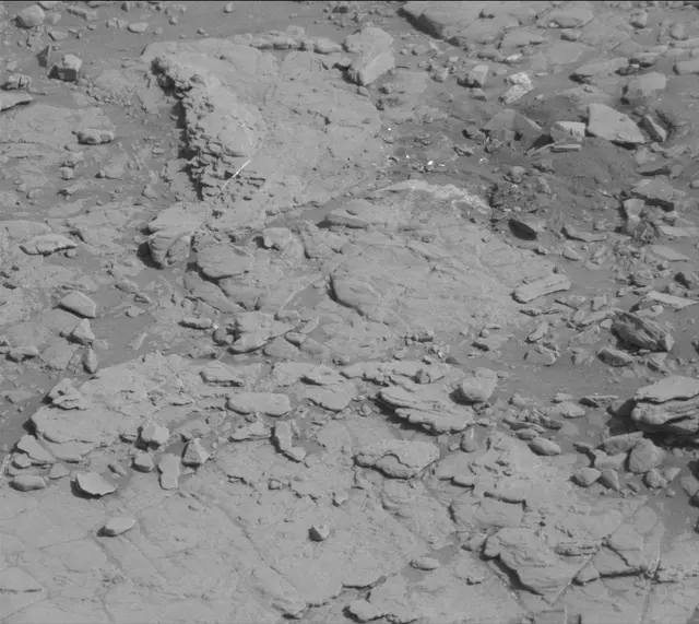 Sol 2492: Mast Camera (Mastcam)