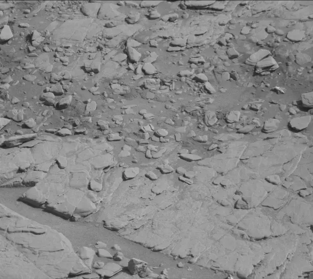 Sol 2492: Mast Camera (Mastcam)