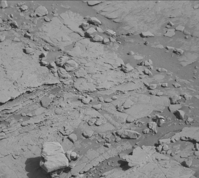 Sol 2492: Mast Camera (Mastcam)