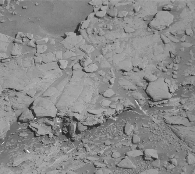 Sol 2492: Mast Camera (Mastcam)