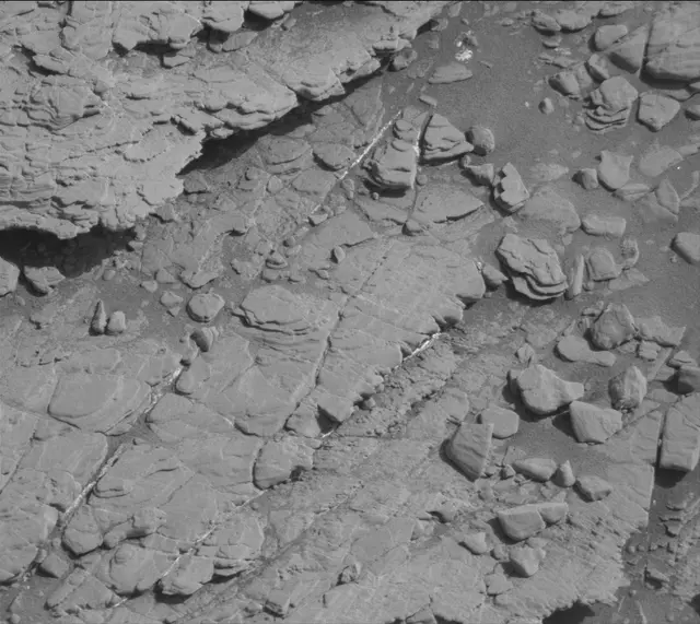 Sol 2492: Mast Camera (Mastcam)
