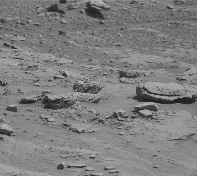 Sol 2492: Mast Camera (Mastcam)