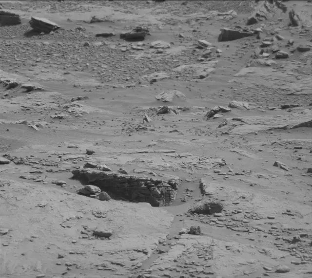 Sol 2492: Mast Camera (Mastcam)