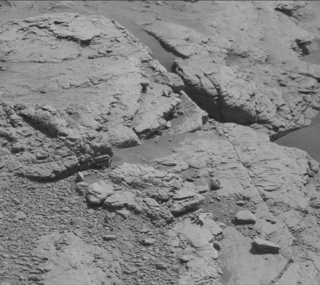 Sol 2492: Mast Camera (Mastcam)