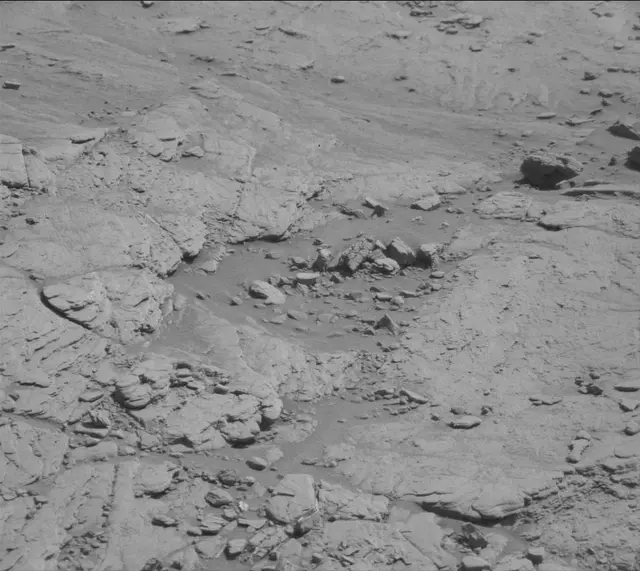 Sol 2492: Mast Camera (Mastcam)