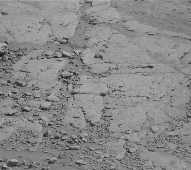 Sol 2492: Mast Camera (Mastcam)