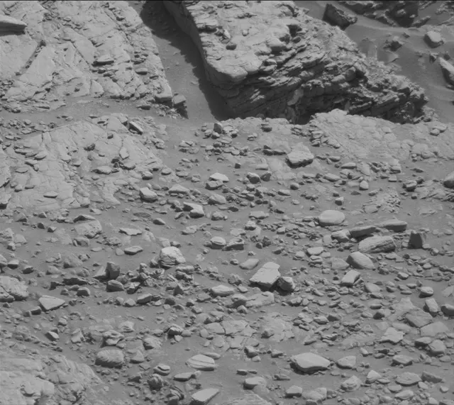 Sol 2492: Mast Camera (Mastcam)