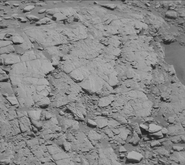 Sol 2492: Mast Camera (Mastcam)