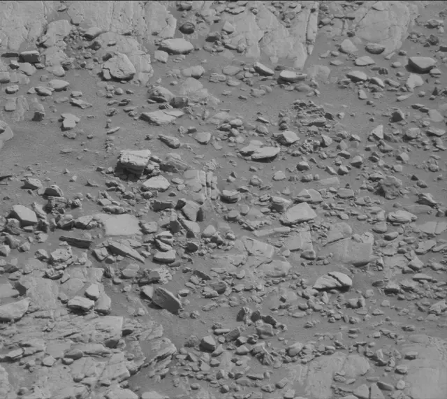 Sol 2492: Mast Camera (Mastcam)