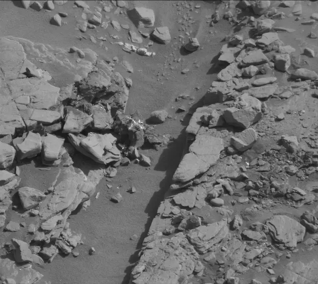 Sol 2492: Mast Camera (Mastcam)