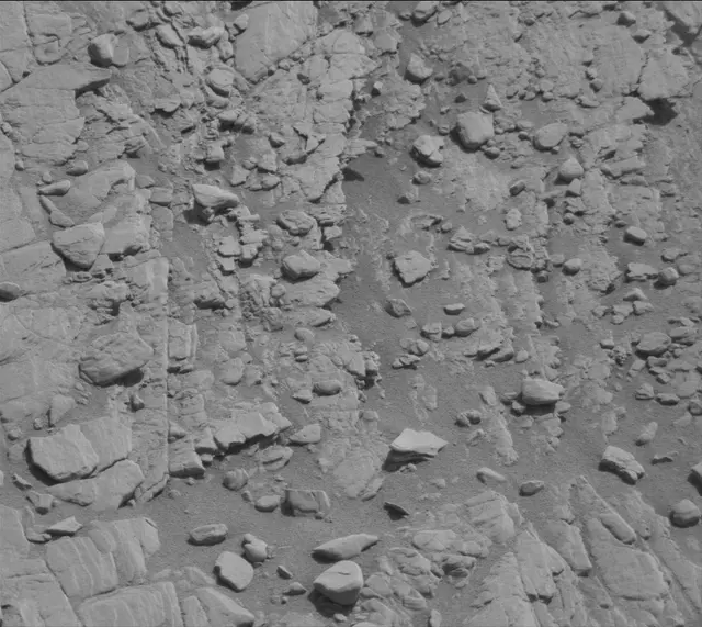 Sol 2492: Mast Camera (Mastcam)