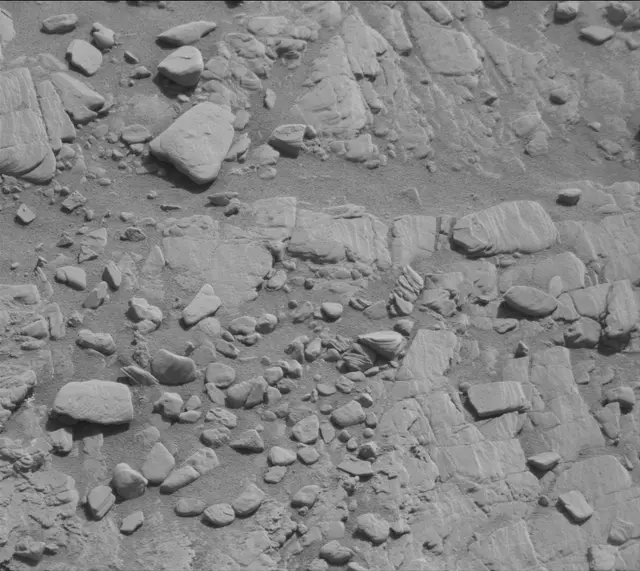 Sol 2492: Mast Camera (Mastcam)
