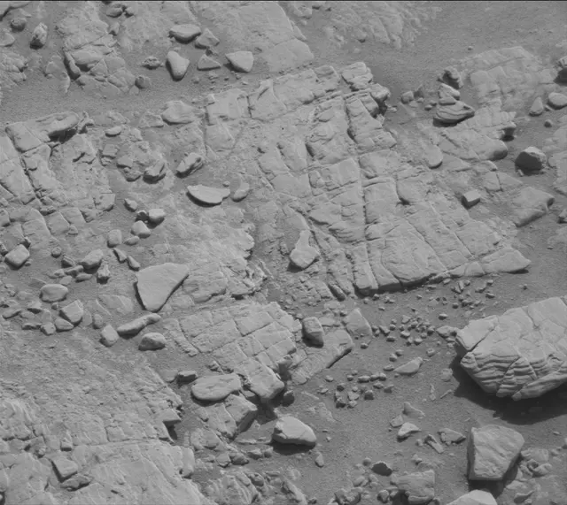 Sol 2492: Mast Camera (Mastcam)
