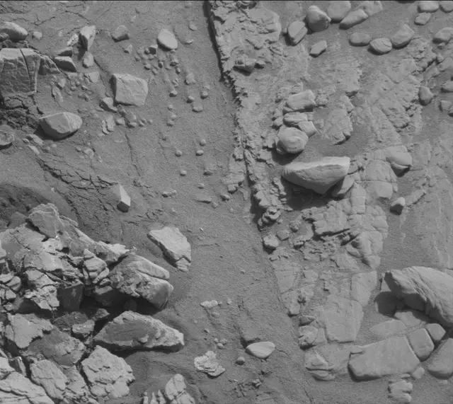 Sol 2492: Mast Camera (Mastcam)