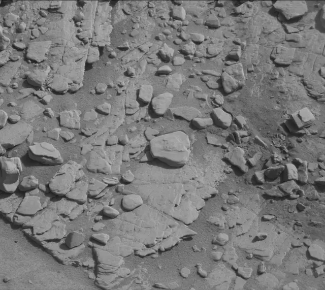 Sol 2492: Mast Camera (Mastcam)