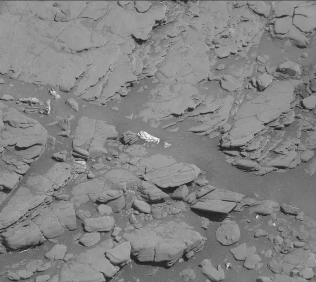 Sol 2501: Mast Camera (Mastcam)