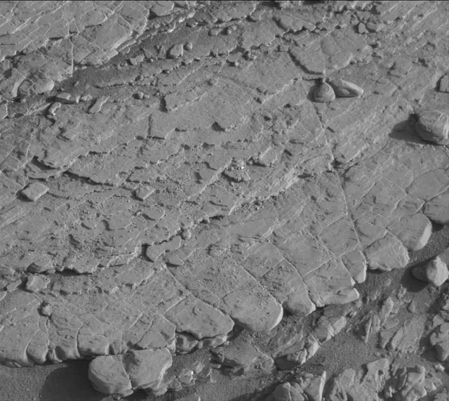 Sol 2502: Mast Camera (Mastcam)