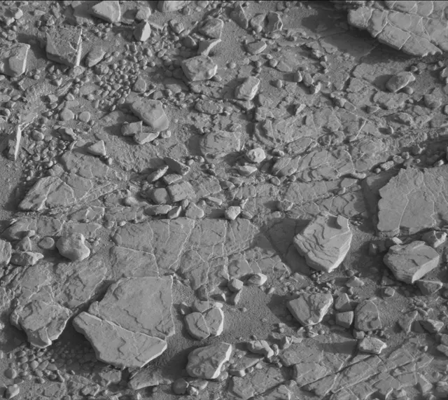 Sol 2502: Mast Camera (Mastcam)