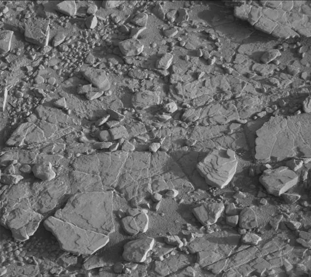Sol 2502: Mast Camera (Mastcam)
