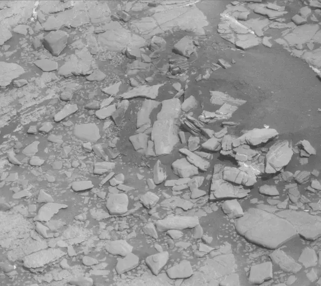 Sol 2504: Mast Camera (Mastcam)