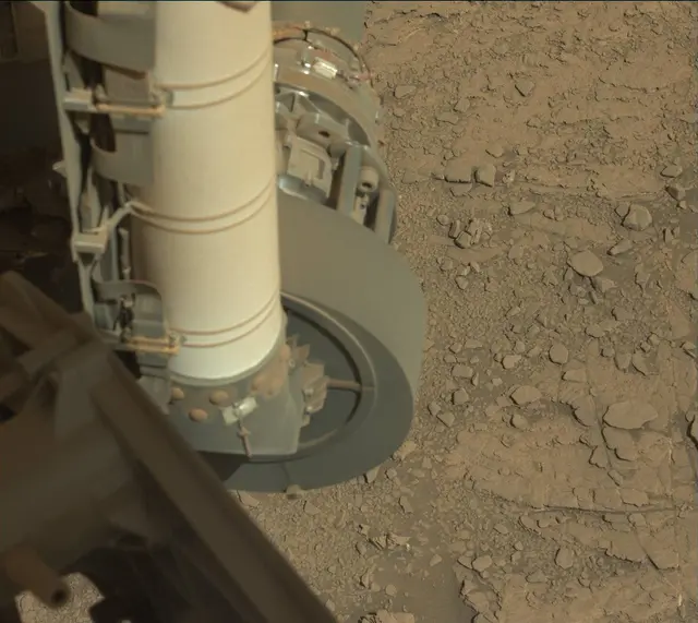 Sol 2523: Mast Camera (Mastcam)