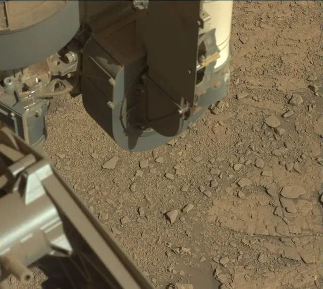 Sol 2523: Mast Camera (Mastcam)