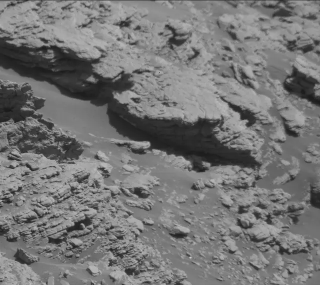 Sol 2523: Mast Camera (Mastcam)