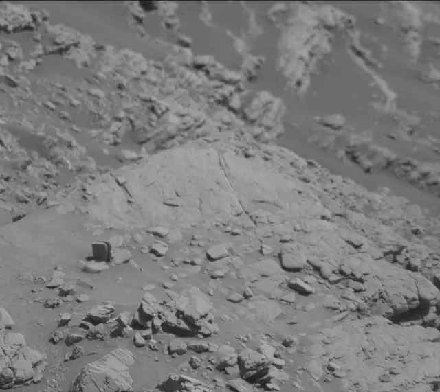 Sol 2523: Mast Camera (Mastcam)