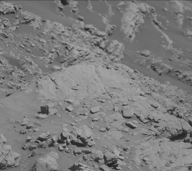 Sol 2523: Mast Camera (Mastcam)