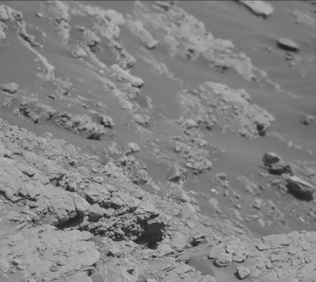 Sol 2523: Mast Camera (Mastcam)