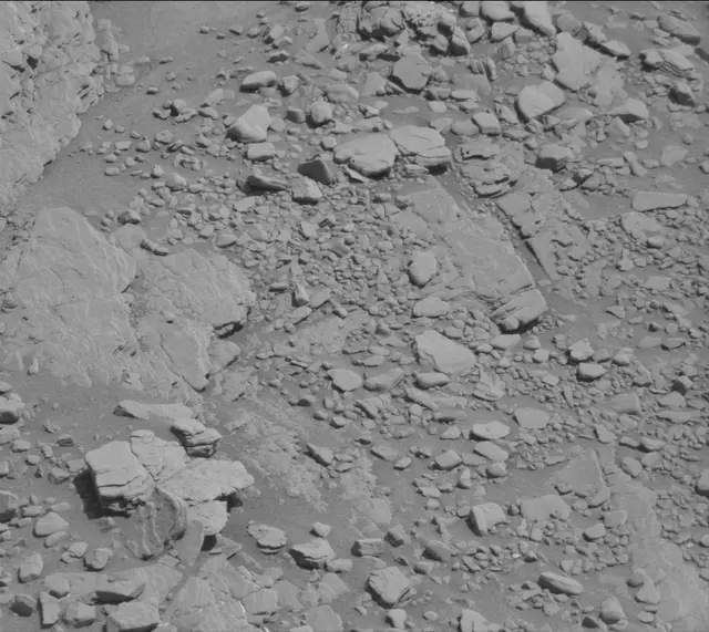 Sol 2523: Mast Camera (Mastcam)