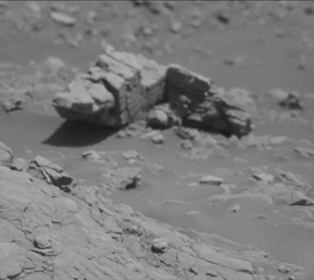 Sol 2523: Mast Camera (Mastcam)
