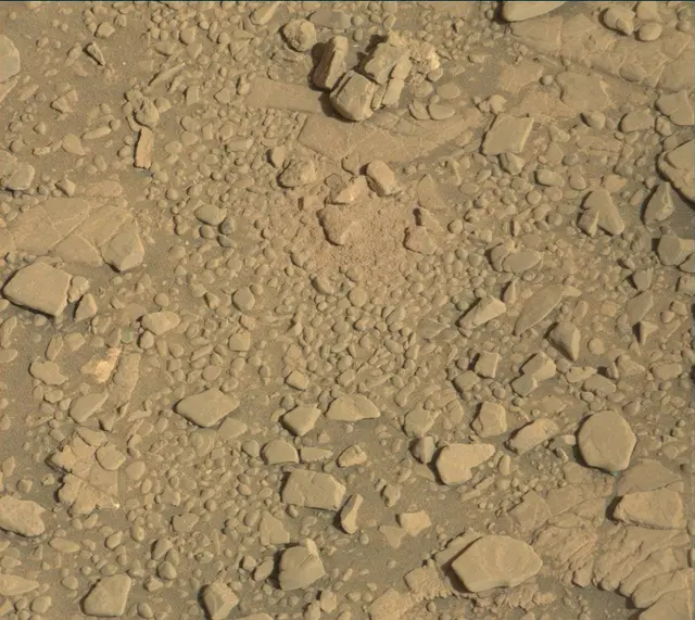 Sol 2523: Mast Camera (Mastcam)