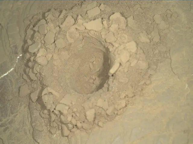 Sol 2524: Mars Hand Lens Imager (MAHLI)