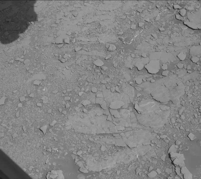 Sol 2526: Mast Camera (Mastcam)