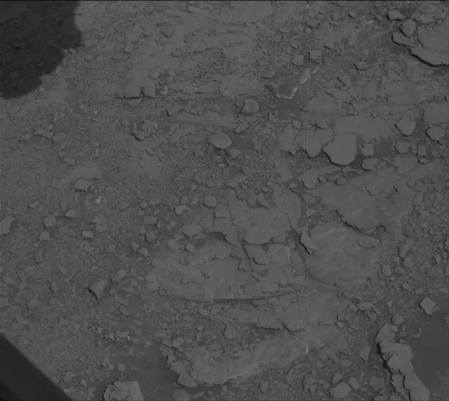 Sol 2526: Mast Camera (Mastcam)
