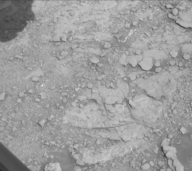 Sol 2526: Mast Camera (Mastcam)