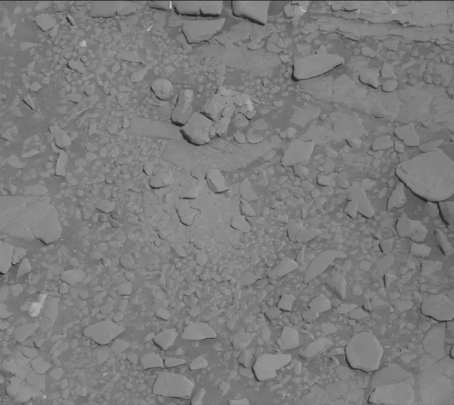 Sol 2526: Mast Camera (Mastcam)