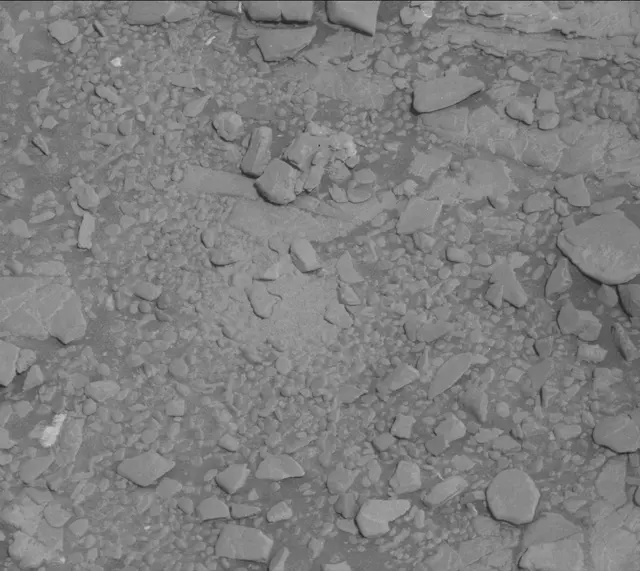 Sol 2526: Mast Camera (Mastcam)