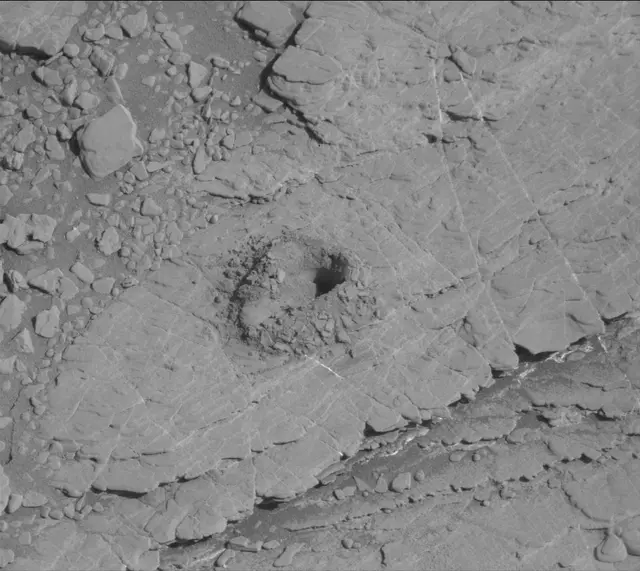 Sol 2526: Mast Camera (Mastcam)