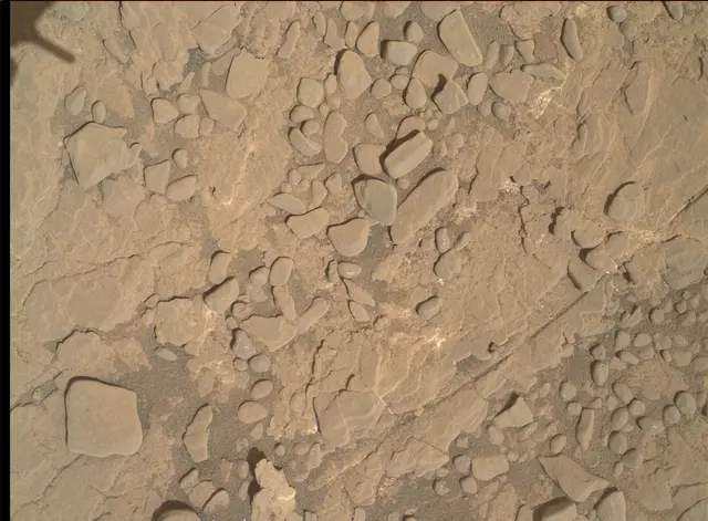 Sol 2526: Mars Hand Lens Imager (MAHLI)