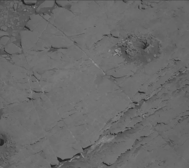 Sol 2528: Mast Camera (Mastcam)
