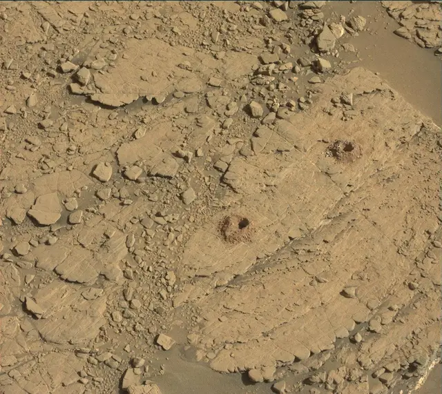 Sol 2529: Mast Camera (Mastcam)